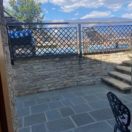 Hotel Praga Gjirokaster Bagian luar foto