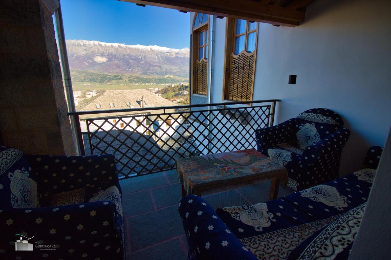 Hotel Praga Gjirokaster Bagian luar foto